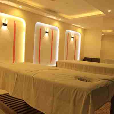 Dream Luxury Apartment Near AU, 3BR,2BR Fitness & Recreational Facilities