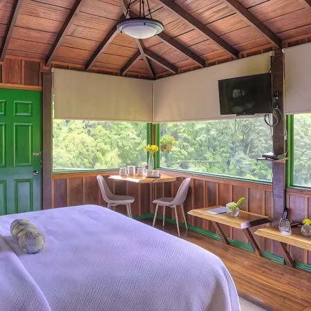 Trogon Lodge