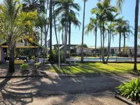 Glenwood Tourist Park & Motel - parking