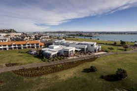 East Pier Hotel