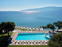 Kalamaki Beach Resort - Beach