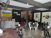 Eston House ( Guest House and Homestay ) Syariah