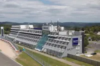 Dorint am Nürburgring Hocheifel Hotel di Barweiler