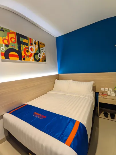 Front One Cabin Hotel Semarang