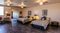 Turtle Back Mesa Bed and Breakfast فنادق في ديسيرت هوت سبرينغس