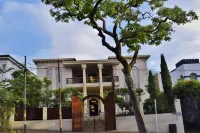Hotel Don Alfonso Hotels near Nevers Soto