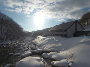 （株）入畑温泉(瀬目乃湯)