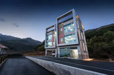 Geoje Island Lovelyan Pension
