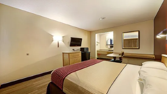 Travelodge by Wyndham San Antonio Lackland AFB North