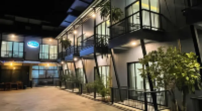 Re-Live Resort - 2-Star