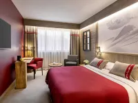 Edelweiss Manotel Hotels near Palazzo