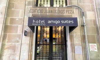 Hotel Amigo Suites