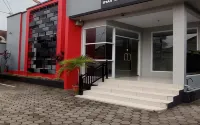 De Cozy Inn Mojokerto Hoteles en Puri