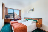 Qubus Hotel Gorzów Wielkopolski Các khách sạn gần St. Mary's Cathedral (Katedra Wniebowziecia Najswietszej Maryi Panny)