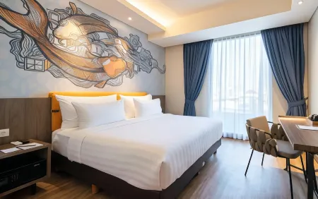 Luminor Hotel Jakarta Kota By WH - Free Shuttle to Jakarta International Expo