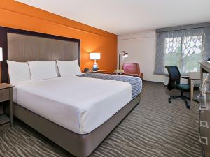 La Quinta Inn & Suites by Wyndham Fredericksburg