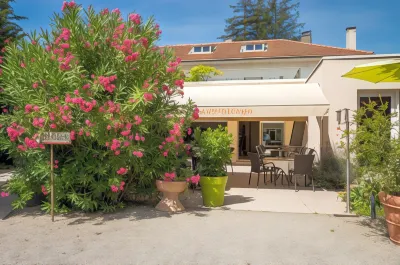 Logis le Printemps Hôtel Restaurant - Montélimar Hotels in Rochemaure