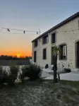 Le Clos des Lys - Chambres Avec Jacuzzi - Nemours Hotels in Cannes-ecluse