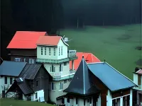 Goroomgo Shining Star Resorts (Khajjiar , Himachal Pradesh) Hotels in Khajjiar