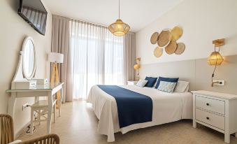3. Hotel Am..