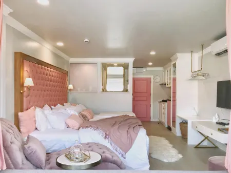 Stay in Style at Nimman R912 Отели рядом с достопримечательностью «Huaykaew Road»