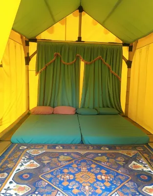 Glamping Kalimarno Wonosalam Hotel dekat KANSA - Kandang Sapi Wonosalam