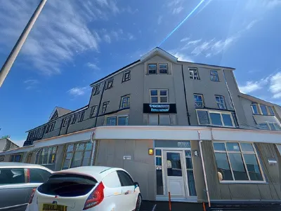 Henson Hotel