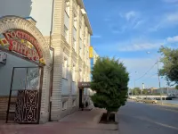 Yantar Hotel