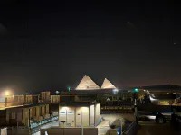 Pyramid Front Hotel