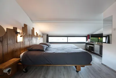 Chambres D’hôtes, Gîte, Suite : “Au Hangar ” Hotels in Saint-Clair