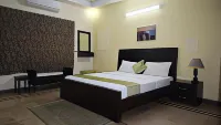 Serene Residence Hotels near Football Ground