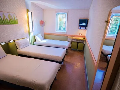 Ibis Budget Orange Centre Hotels in Piolenc
