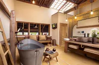 Desa Alamanis Resort Vila Hotels in Talun