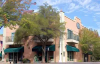 Downtown Guest Quarters Hotel