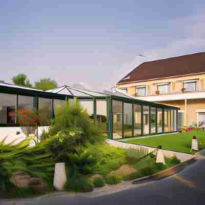 Hostellerie du Mont Aimé Hotel Exterior