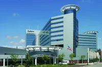 Radisson Plaza Hotel and Suites Kalamazoo Các khách sạn gần Lawson Ice Arena