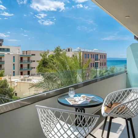Maison 66, Riviera Hotels