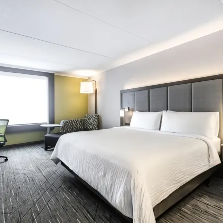 Holiday Inn Express & Suites TORONTO AIRPORT SOUTH by IHG Hotels in Toronto