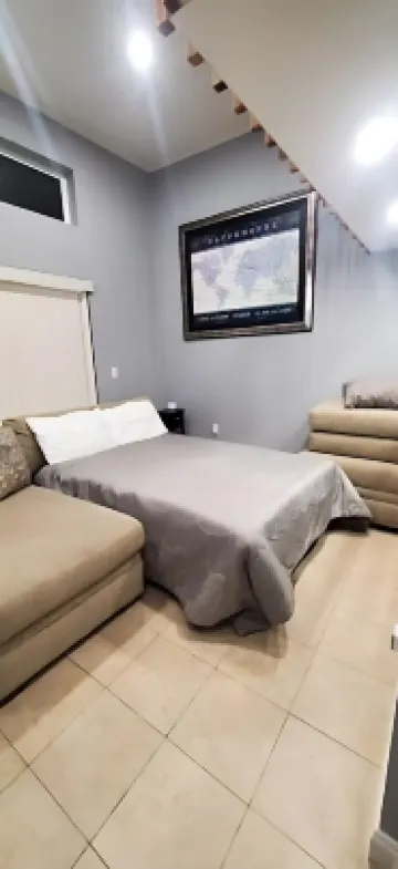 Newly Renovated Studio Space Unexpected Surprise