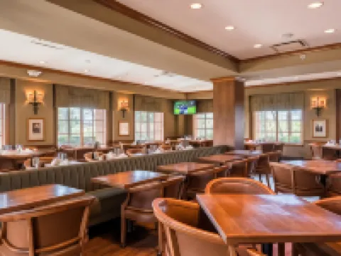 The Glen Club Hotels in Glenview