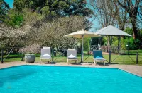 Avoca Vale Country Hotel فنادق في Far North