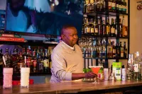 Tulivu Suites - bar