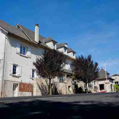 Logis Hôtel le Relais du Teulet Hotel Exterior