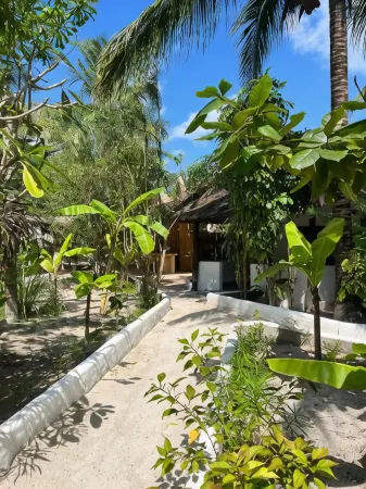 Karanga Bungalows Отели в г. Michamvi