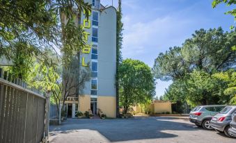 Hotel Real