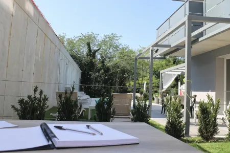 Pove 2.4 Hotel Отели в г. Соланья