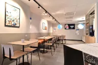 福爾巴克中心宜必思快捷飯店 - 早餐