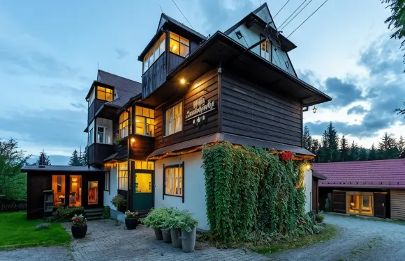 威拉司沃拉克卡旅館