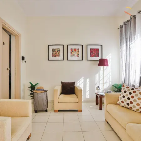 Nautilus Apartments Airport by Airstay Отели в г. Спата-Артемида