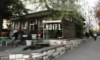 Becozy Self Check-in Pop-up Hotel Basel Hotels in Basel